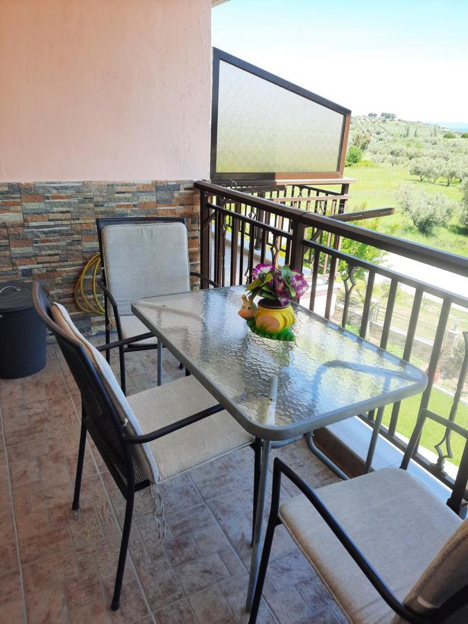 Sofia & Lakis House Apartment ออร์โมส ปานากีอาส ภายนอก รูปภาพ
