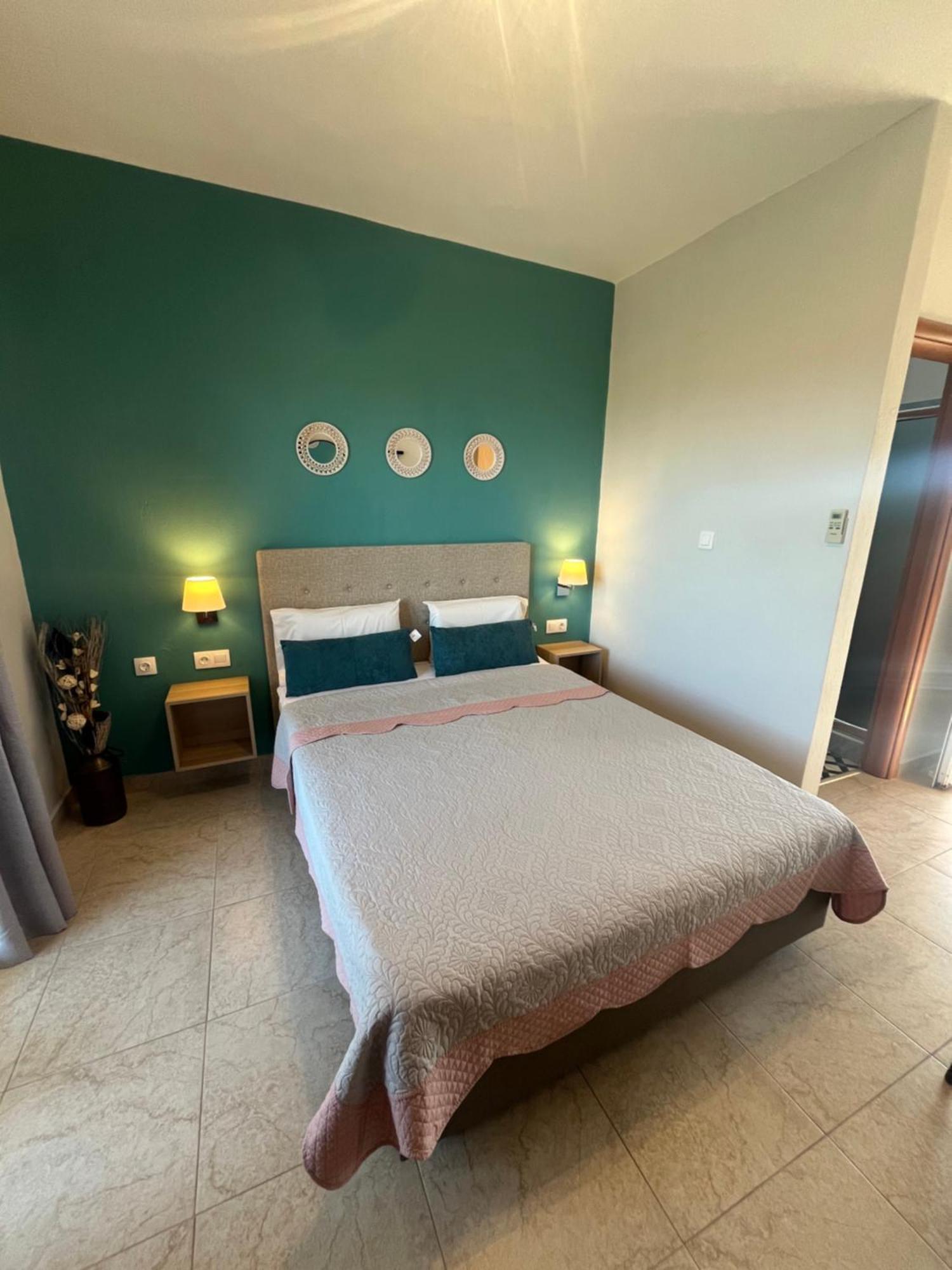 Sofia & Lakis House Apartment ออร์โมส ปานากีอาส ภายนอก รูปภาพ