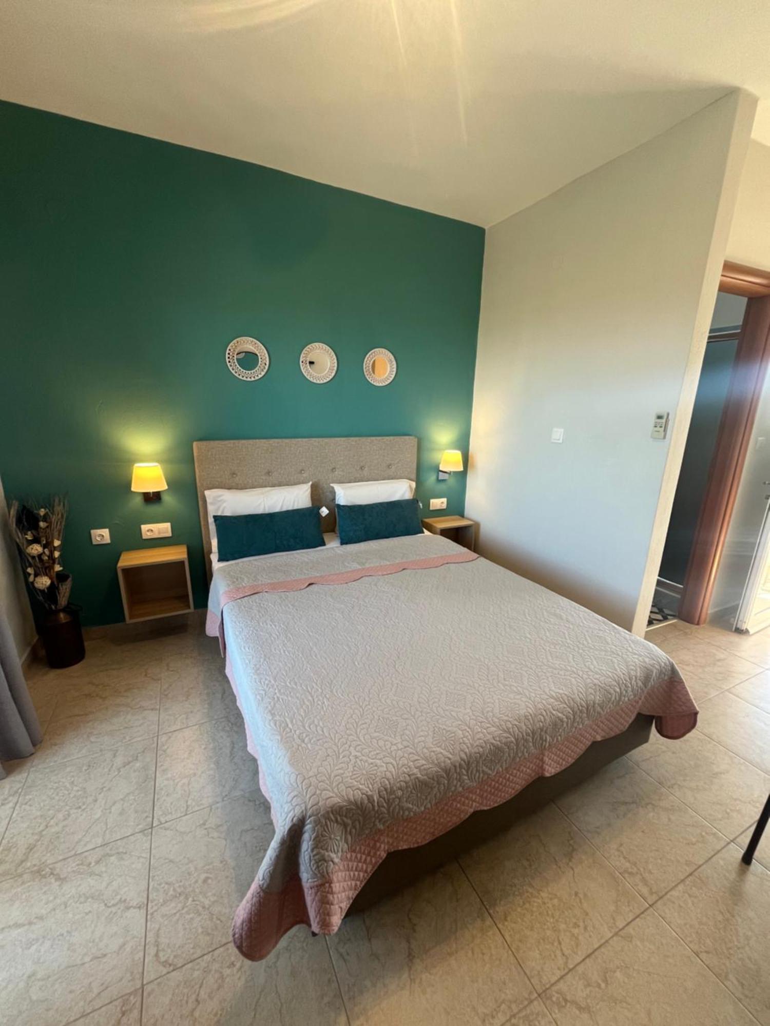 Sofia & Lakis House Apartment ออร์โมส ปานากีอาส ภายนอก รูปภาพ